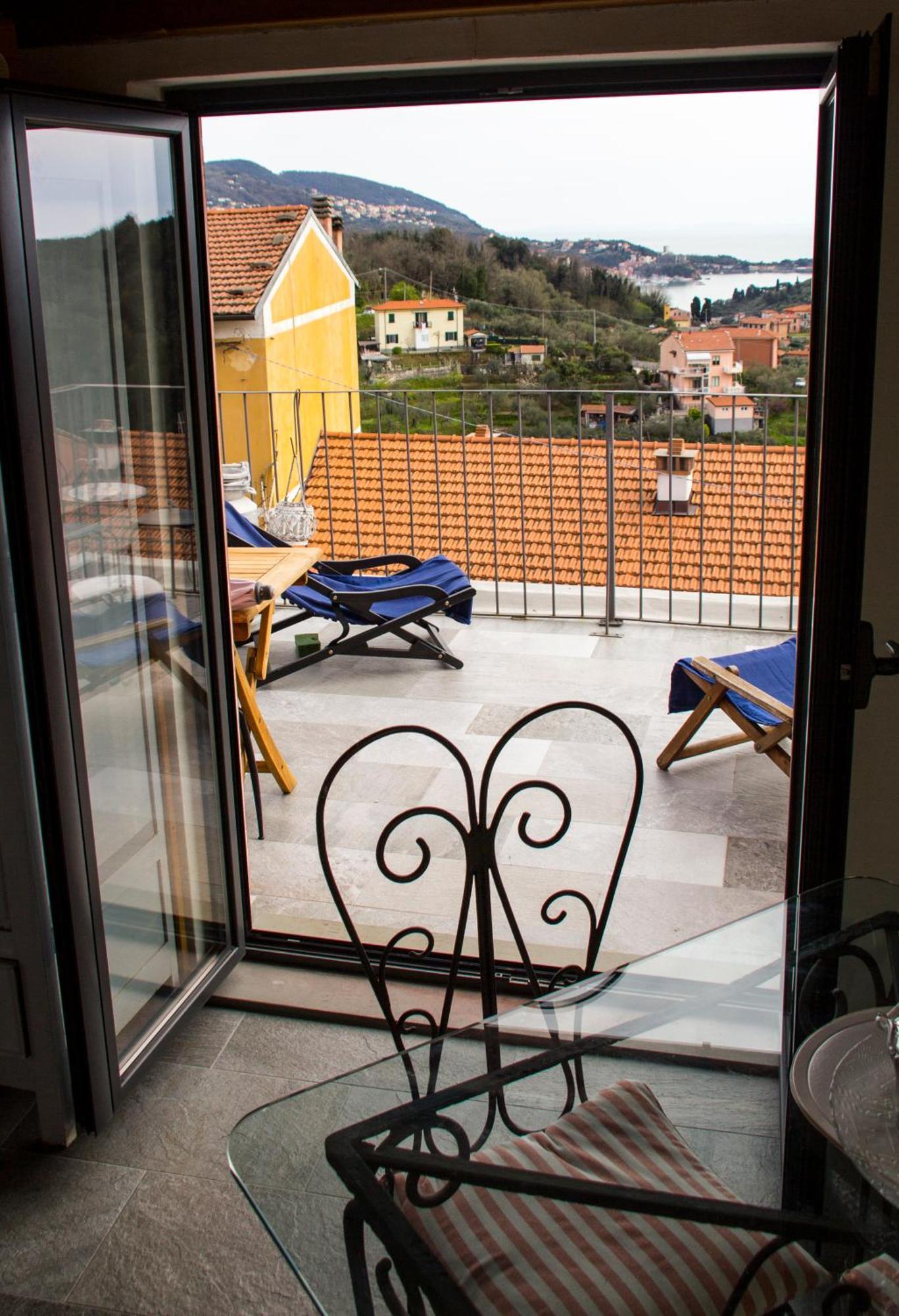 Da Rita Apartment San Terenzo Exterior photo